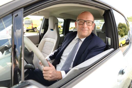 „Eine Elektrotankstelle ist eine vertrauensbildende Maßnahme“